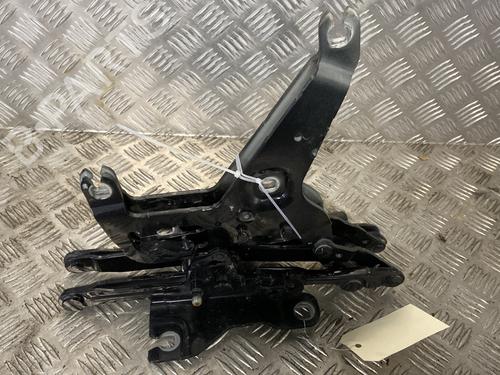 Used Hinge/Door check strap BMW X5 (F15, F85) M 50 d (381 hp) 32362973