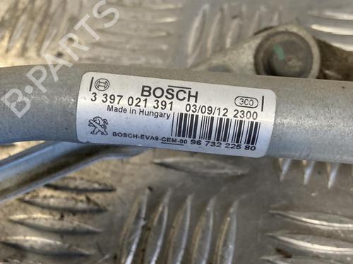 Used Front wiper motor PEUGEOT 208 I (CA_, CC_) 1.6 HDi (92 hp) 22095086