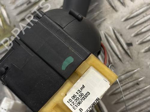 Used Switch Switch RENAULT CAPTUR I (J5_, H5_) 1.5 dCi 90 (J5N4, J5M5, J5MW, J5M6, J5AL, J5AJ) (90 hp) 30683365 30683365