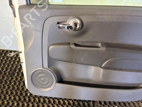 right-front-door-fiat-500-c-312_-2009-40500764 main image