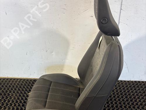 Used Right front seat Right front seat 31331718 31331718