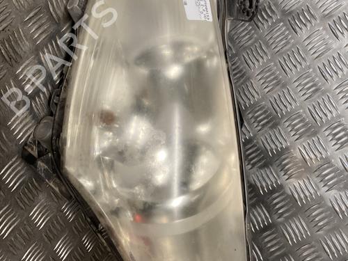 Used Right headlight PEUGEOT 5008 (0U_, 0E_) 2.0 HDi 150 / BlueHDi 150 (150 hp) 30927750