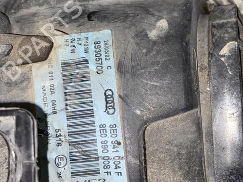 Højre forlygte AUDI A4 B6 Avant (8E5) 2.5 TDI | BP20344046C29 