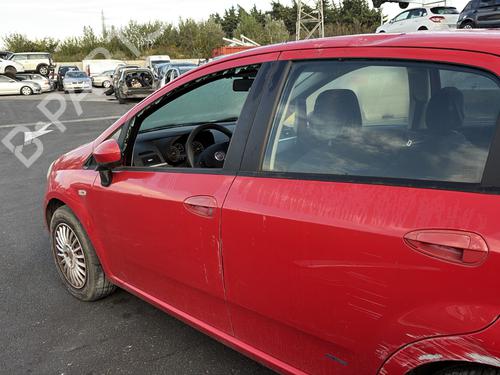 Brugte FIAT GRANDE PUNTO (199_) 1.3 D Multijet (75 hp) 4245809
