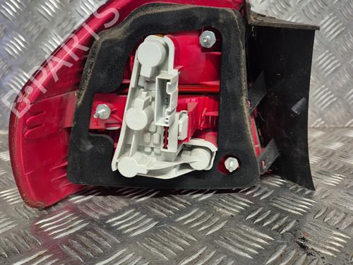 Right taillight BMW 3 (E90) 320 i | BP33875936C35 - Image 2