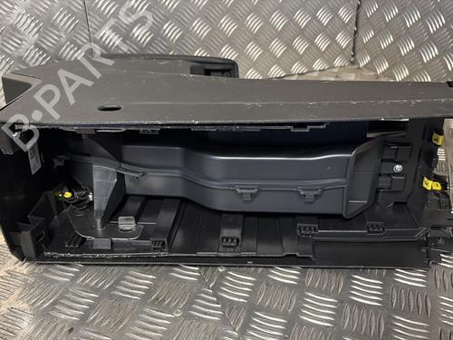 Armrest / Center console RENAULT CAPTUR II (HF_) TCe 160 (HFN1) | BP30058882I20 - Image 4