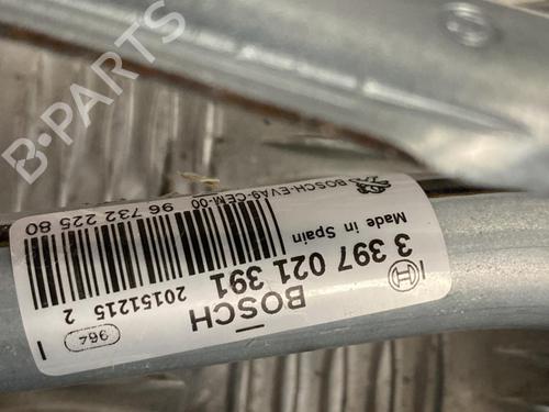 Used Front wiper motor PEUGEOT 208 I (CA_, CC_) 1.6 HDi / BlueHDi 75 (75 hp) 22094461