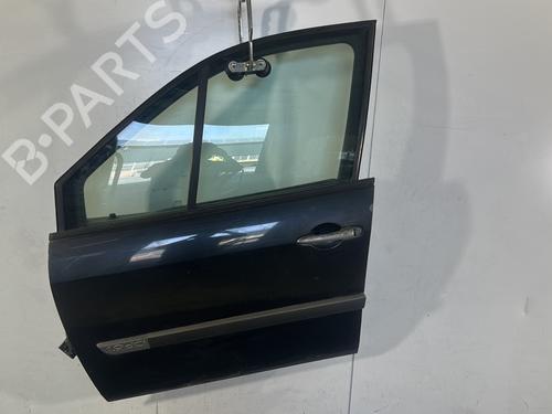 Dør venstre foran RENAULT SCÉNIC II (JM0/1_) 1.9 dCi (JM0G, JM12, JM1G, JM2C) (120 hp) 28093507