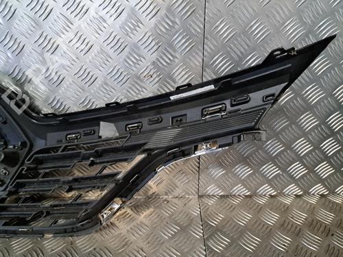 Grill RENAULT CAPTUR II (HF_) E-TECH 160 | BP29705630C40