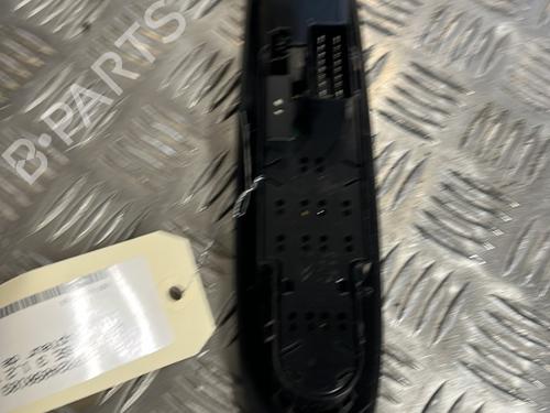 left-front-window-switch-ds-ds-3-sa_-12-thp-110-puretech-110-sahnps-sahnz6-sahnzt-2015-2016-2017-2018-2019-22761493 main image