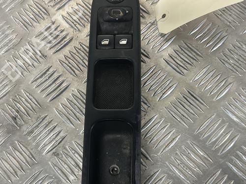 Used Left front window switch PEUGEOT 207 (WA_, WC_) 1.6 HDi (90 hp) 28086381