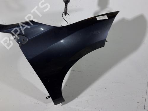 right-front-fenders-renault-megane-iii-hatchback-bz01_-b3_-2008-32162481 main image