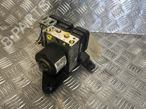 Used ABS pump PEUGEOT 206 Hatchback (2A/C) 1.4 16V (88 hp) 28131553