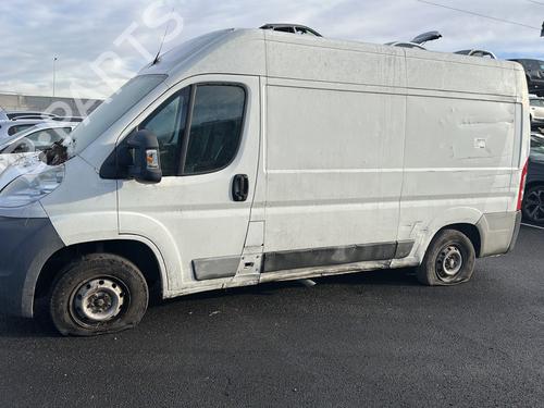 Left headlight PEUGEOT BOXER Van 2.2 HDi 120 | BP32024388C28