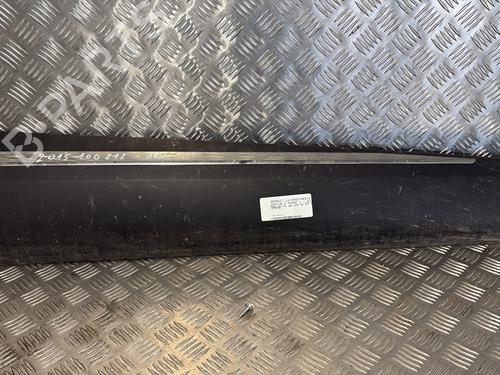 Used Door moulding trim RENAULT CAPTUR II (HF_) TCe 90 (HFM6) (91 hp) 30129054