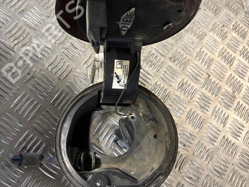 fuel-flap-renault-clio-iv-bh_-2012-2013-2014-2015-2016-2017-2018-2019-2020-2021-34005033 main image
