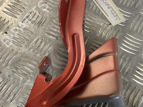 Used Hinge/Door check strap RENAULT KADJAR (HA_, HL_) 1.3 TCe 140 (HLNB, HLN1) (140 hp) 31261701