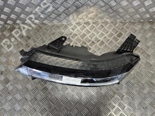 left-headlight-renault-megane-e-tech-suv-2021-39415482 main image