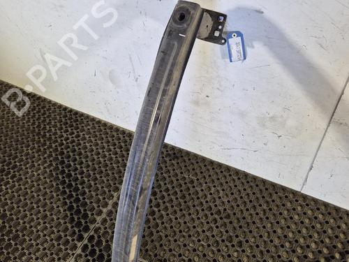 Used Front bumper reinforcement Front bumper reinforcement 39077248 39077248