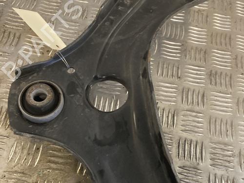 Used Left front suspension arm Left front suspension arm RENAULT CLIO V (B7_) 1.0 LPG (B7MT) (101 hp) 30948225 30948225