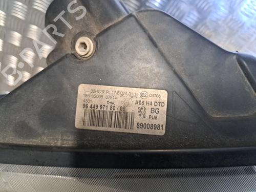 Used Right headlight Right headlight PEUGEOT 1007 (KM_) 1.4 HDi (68 hp) 27483517 27483517