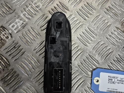 Used Left front window switch Left front window switch 38677300 38677300