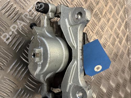 Used Right front brake caliper Right front brake caliper 37735487 37735487