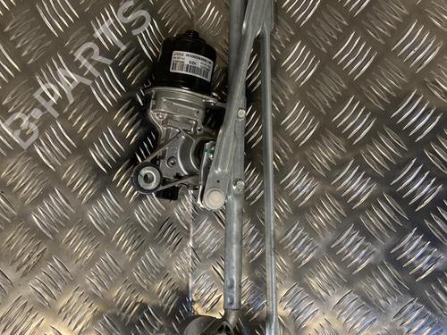 Used Front wiper motor RENAULT KOLEOS II (HC_) 1.7 BLUE dCi 150 (HCA7) (150 hp) 31173627