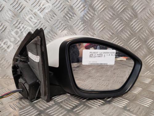 Used Right mirror Right mirror 25624319 25624319