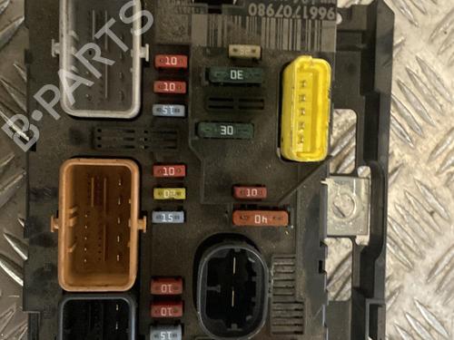 Used Fuse box Fuse box PEUGEOT 307 CC (3B) 2.0 HDi 135 (136 hp) 33844359 33844359