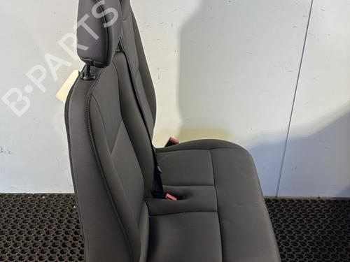 Right front seat RENAULT MASTER III Van (FV) 2.3 dCi 135 FWD (FV0N, FV08, FV06, FV00, FV1S) | BP29589191C16 
