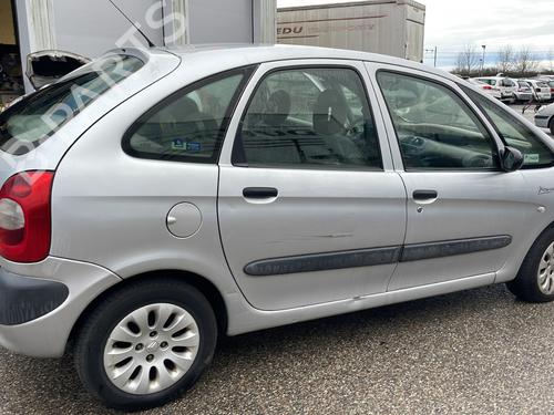 Left headlight CITROËN XSARA PICASSO (N68) 2.0 HDi | BP30762207C28 