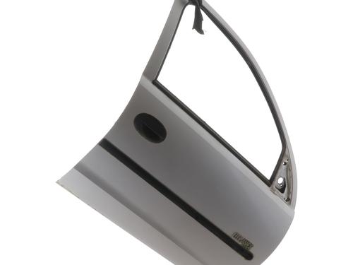 Dør høyre foran OPEL CORSA C (X01) 1.2 (F08, F68) (75 hp) 32467152