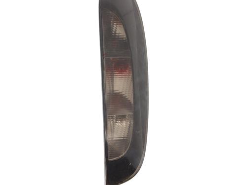 Høyre baklys OPEL CORSA C (X01) 1.3 CDTI (F08, F68) (70 hp) 24816292