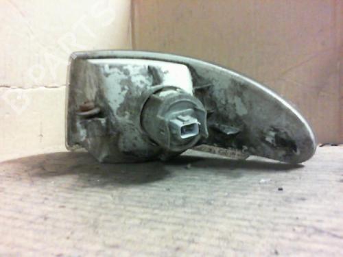 Used Right front indicator Right front indicator FORD MONDEO I (GBP) 1.8 TD (88 hp) 22031517 22031517