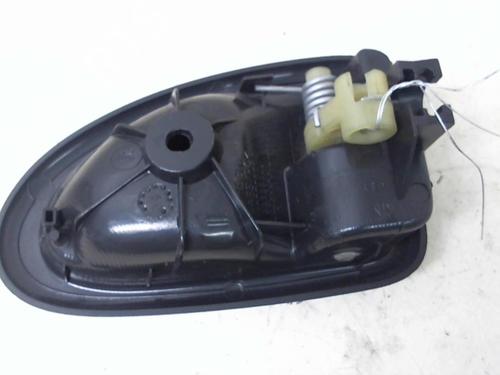 Venstre fortil invendig håndtag RENAULT CLIO II (BB_, CB_) 1.5 dCi (B/CB3M) (64 hp) 20963886
