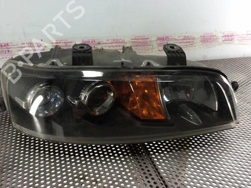 Used Right headlight FIAT PUNTO (188_) 1.2 60 (188.030, .050, .130, .150, .230, .250) (60 hp) 20940379