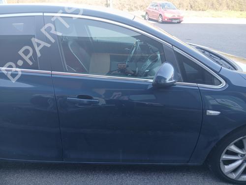 right-front-door-opel-astra-j-p10-2009-2010-2011-2012-2013-2014-2015-2016-33128126 main image