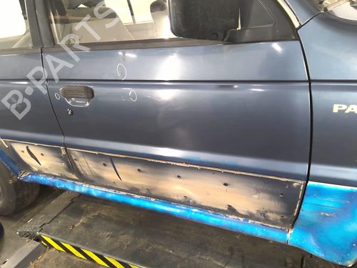 Used Right front door Right front door MITSUBISHI PAJERO II (V3_W, V2_W, V4_W, V5_W) 2.5 TD 4WD (V24W) (99 hp) 40032624 40032624