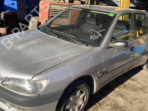 Left headlight PEUGEOT 306 Hatchback (7A, 7C, N3, N5) 1.4 | BP20939446C28 