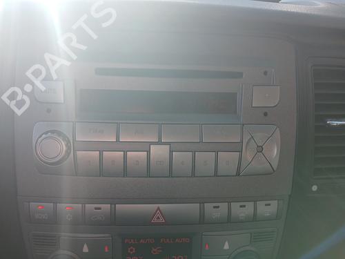 Autoradio LANCIA MUSA (350_) 1.3 D Multijet (350.AXM11, 350.AXM1A, 350.AXI1A) (95 hp) 32721389