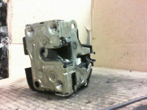 Used Front right lock RENAULT SCÉNIC I MPV (JA0/1_, FA0_) 1.6 (JA00, JA16, JA15, JA19, JA1V, JA2B, JA2C, JA0B,... (107 hp) 20973814