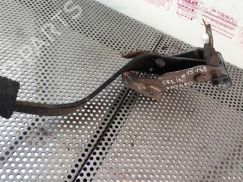 Used Break pedal MITSUBISHI PAJERO III (V7_W, V6_W) 3.2 Di-D (V68W, V78W) (165 hp) 20970601