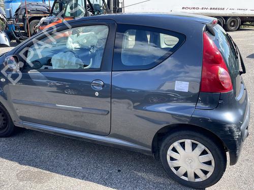 Używane części PEUGEOT 107 (PM_, PN_) 1.0 (68 hp) 4357695