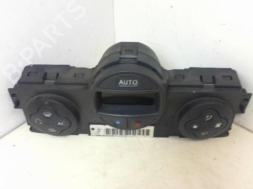 AC Styreenhet / Manøvreringsenhet RENAULT MEGANE II (BM0/1_, CM0/1_) 1.9 dCi (BM0G, CM0G) (120 hp) 20967466