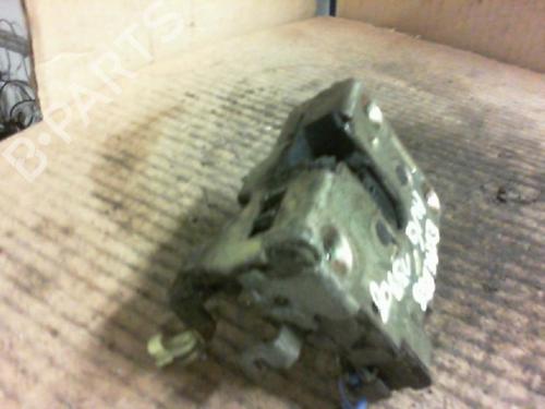 Used Front left lock RENAULT RAPID Box Body/MPV (F40_, G40_) [1985-2001]  22019087