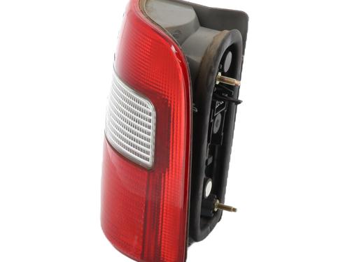Right taillight CITROËN EVASION MPV (22, U6) 2.0 HDI 16V | BP20951342C35 