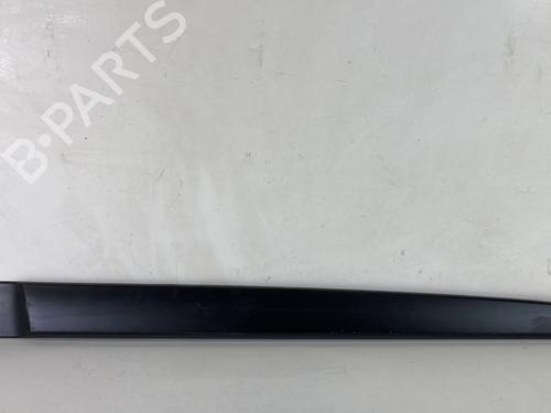 Used Door moulding trim RENAULT SCÉNIC II (JM0/1_) 1.5 dCi (JM16) (103 hp) 23991789