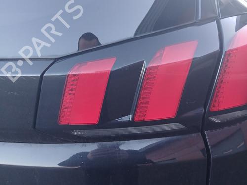 Used Right tailgate light PEUGEOT 5008 II (MC_, MJ_, MR_, M4_) 1.6 BlueHDi 120 (MCBHZH, MCBHZW) (120 hp) 32003188