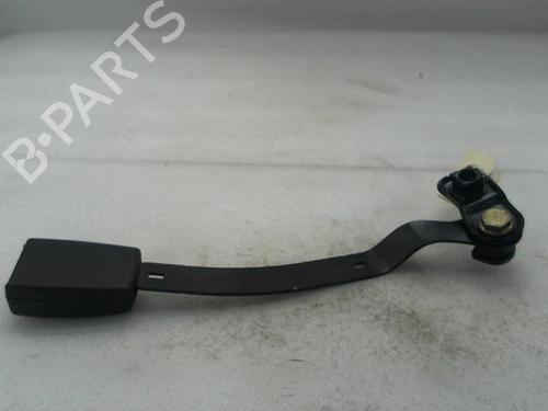 Used Seat buckle VW GOLF IV (1J1) 1.4 16V (75 hp) 20952477